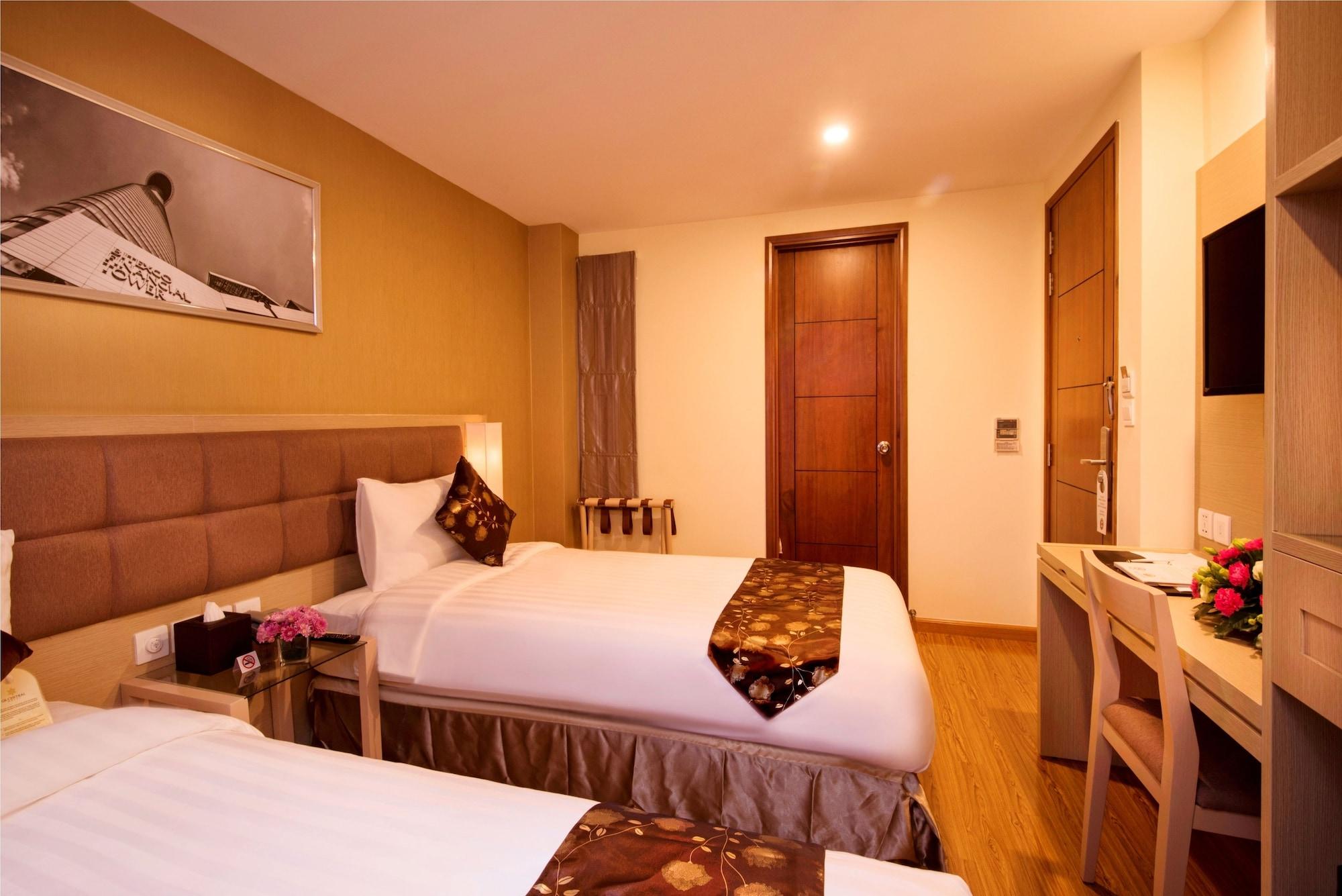 Gk Central Hotel Хошимин Екстериор снимка