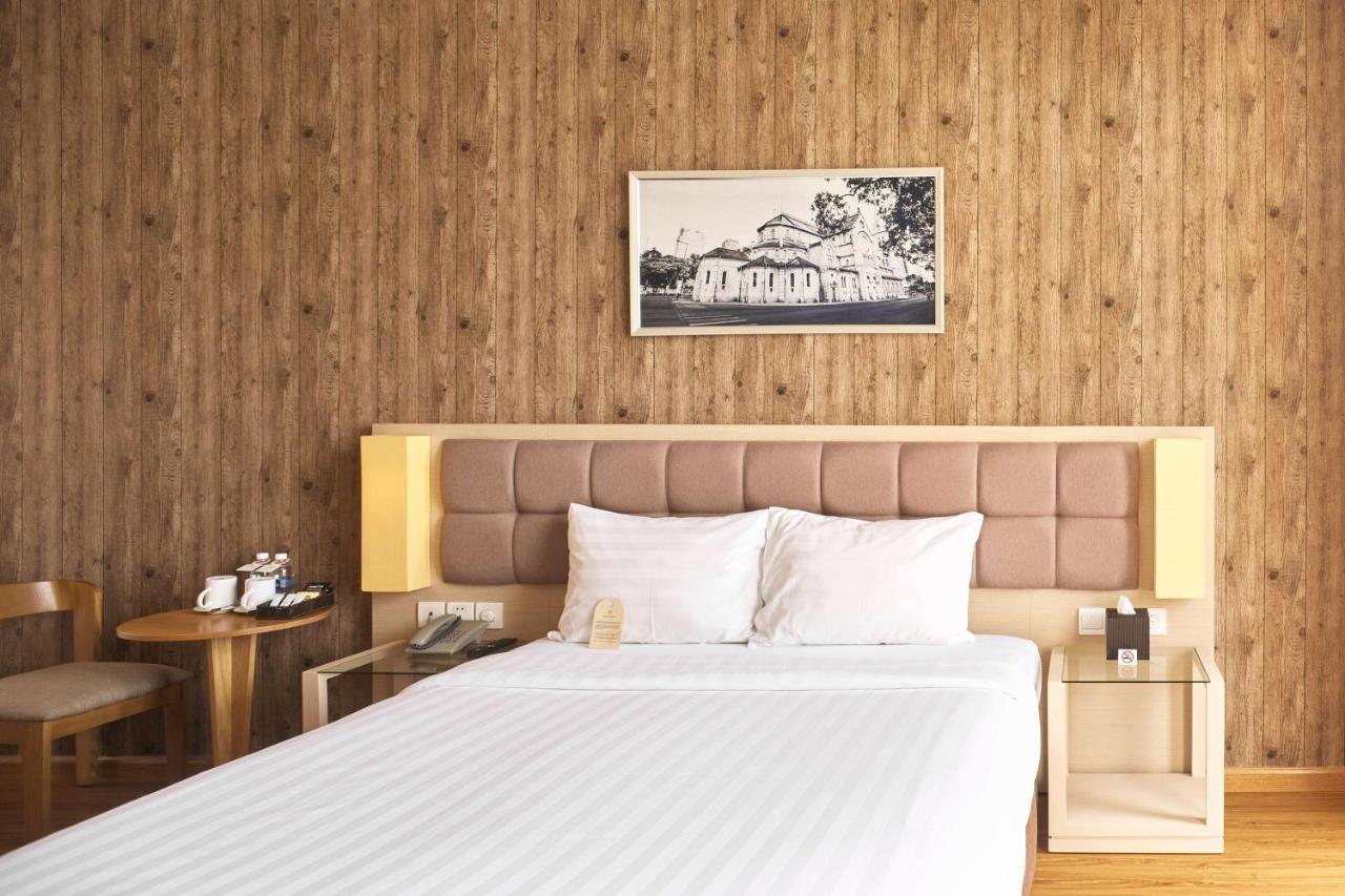 Gk Central Hotel Хошимин Екстериор снимка
