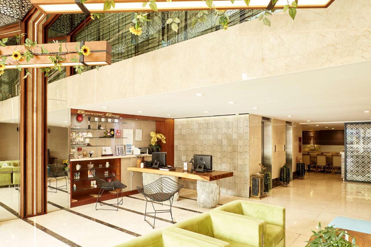 Gk Central Hotel Хошимин Екстериор снимка