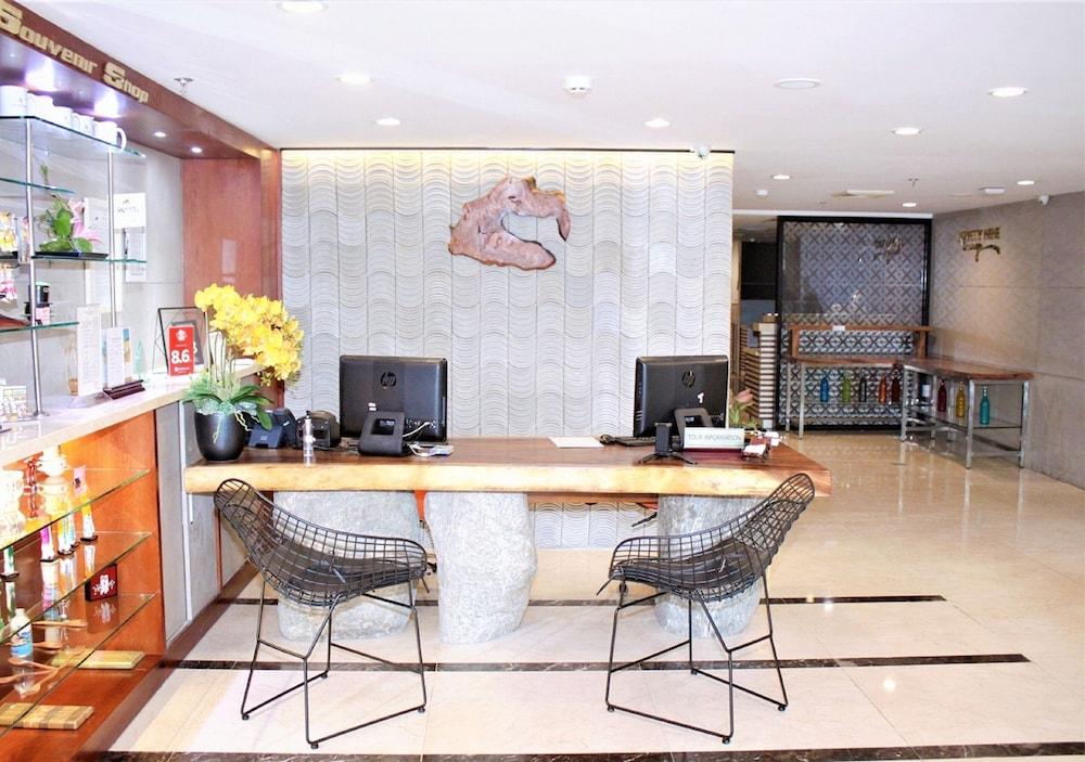 Gk Central Hotel Хошимин Екстериор снимка