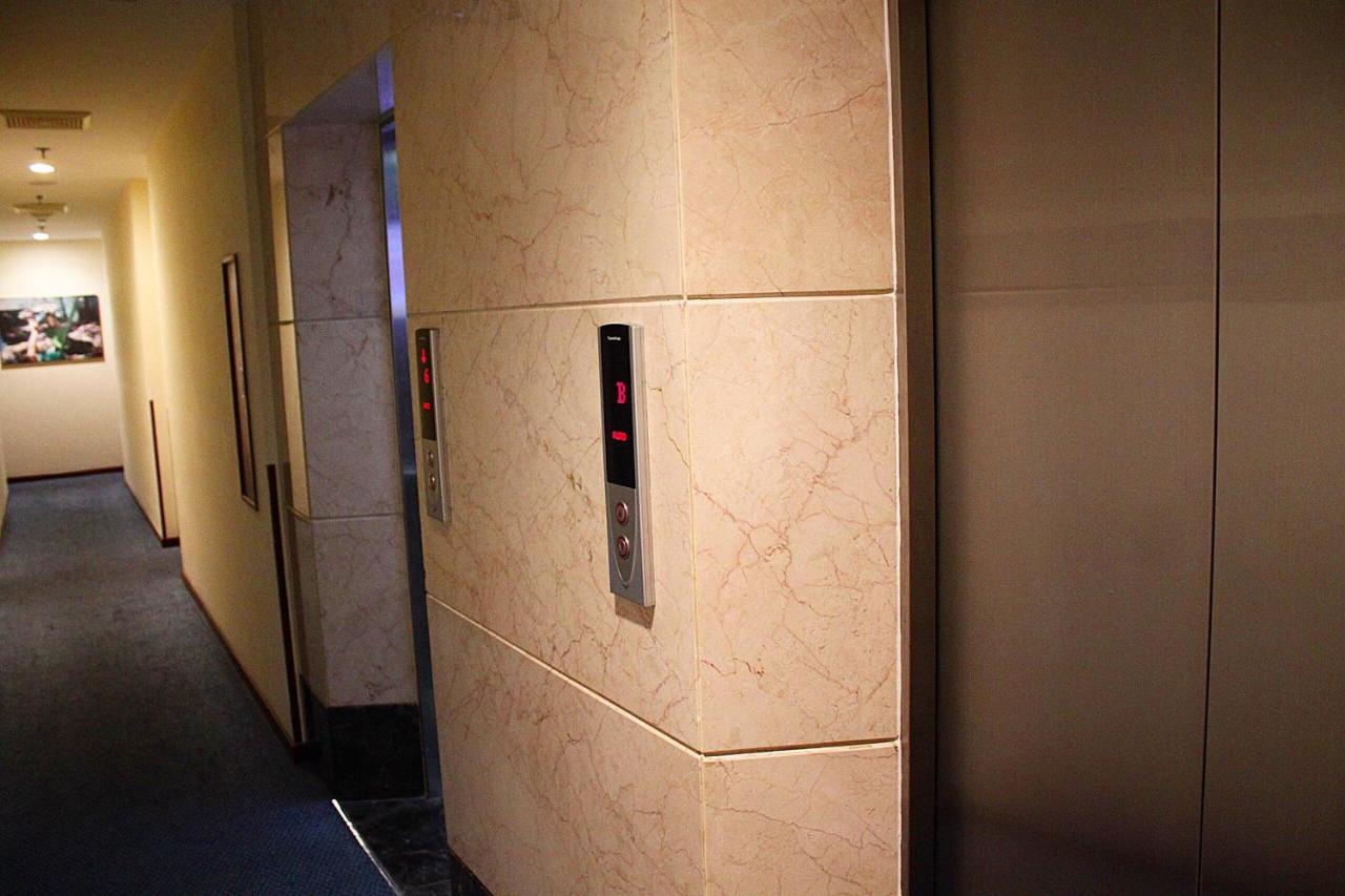 Gk Central Hotel Хошимин Екстериор снимка